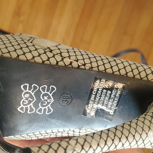 Edgey Vintage High Stilettos - Size 7 - Picture 8 of 8